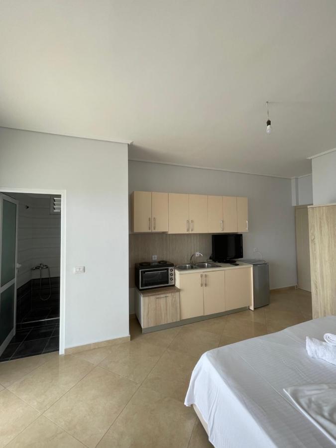 Seaview Apartament *