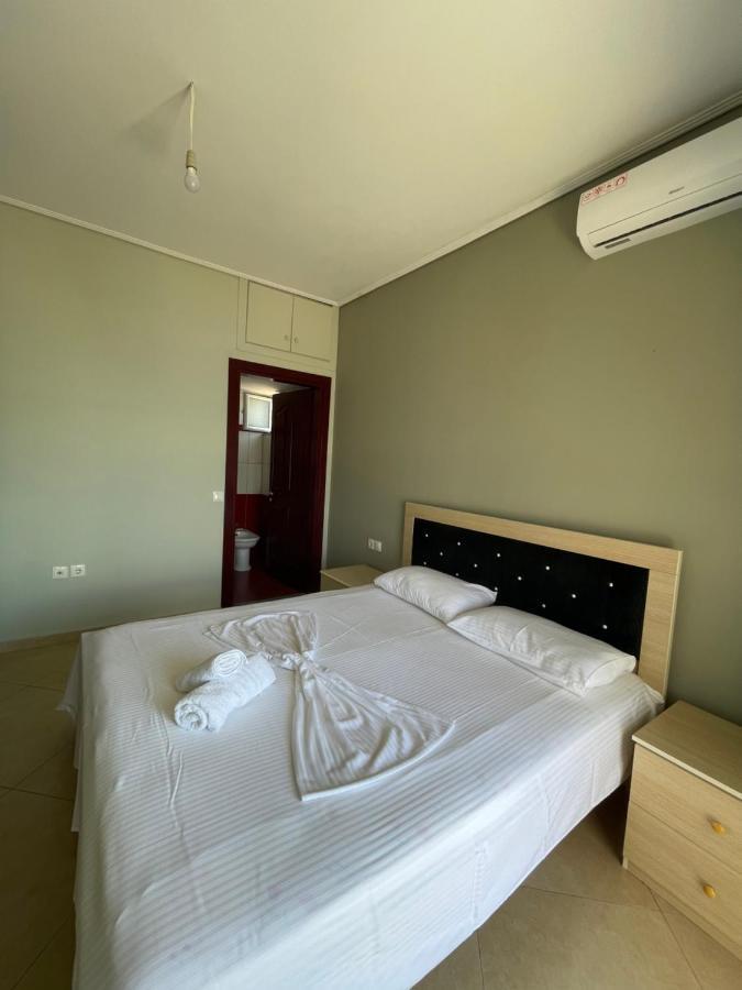 Seaview Apartament *